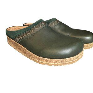 Stegmann Leather Clogs Green Cork Slip-On Comfort Shoes – Women’s 9